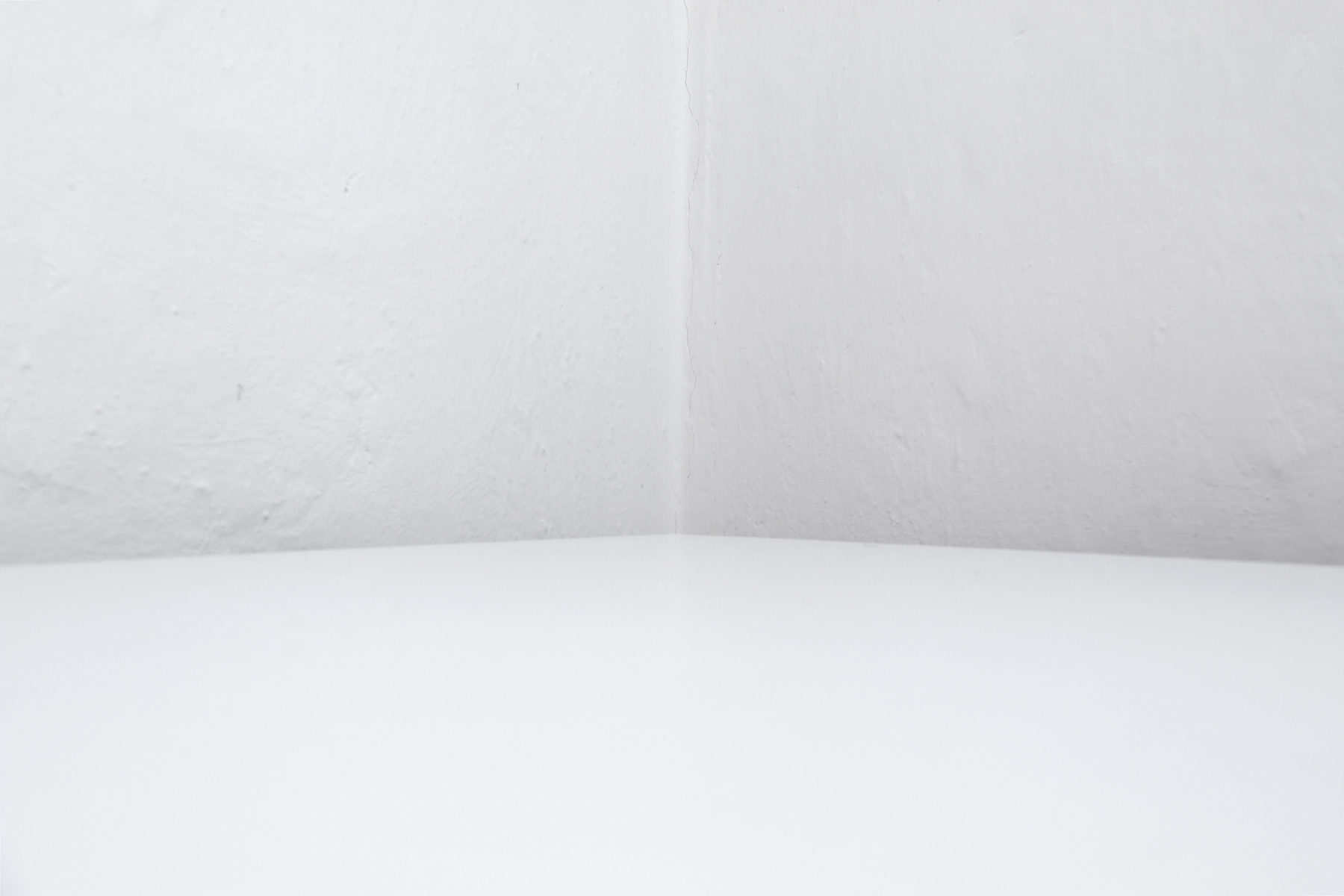 Michele Spanghero, Exhibition Rooms (Asolo), 2014, stampa inkjet fineart su dibond, 100 x 67 cm