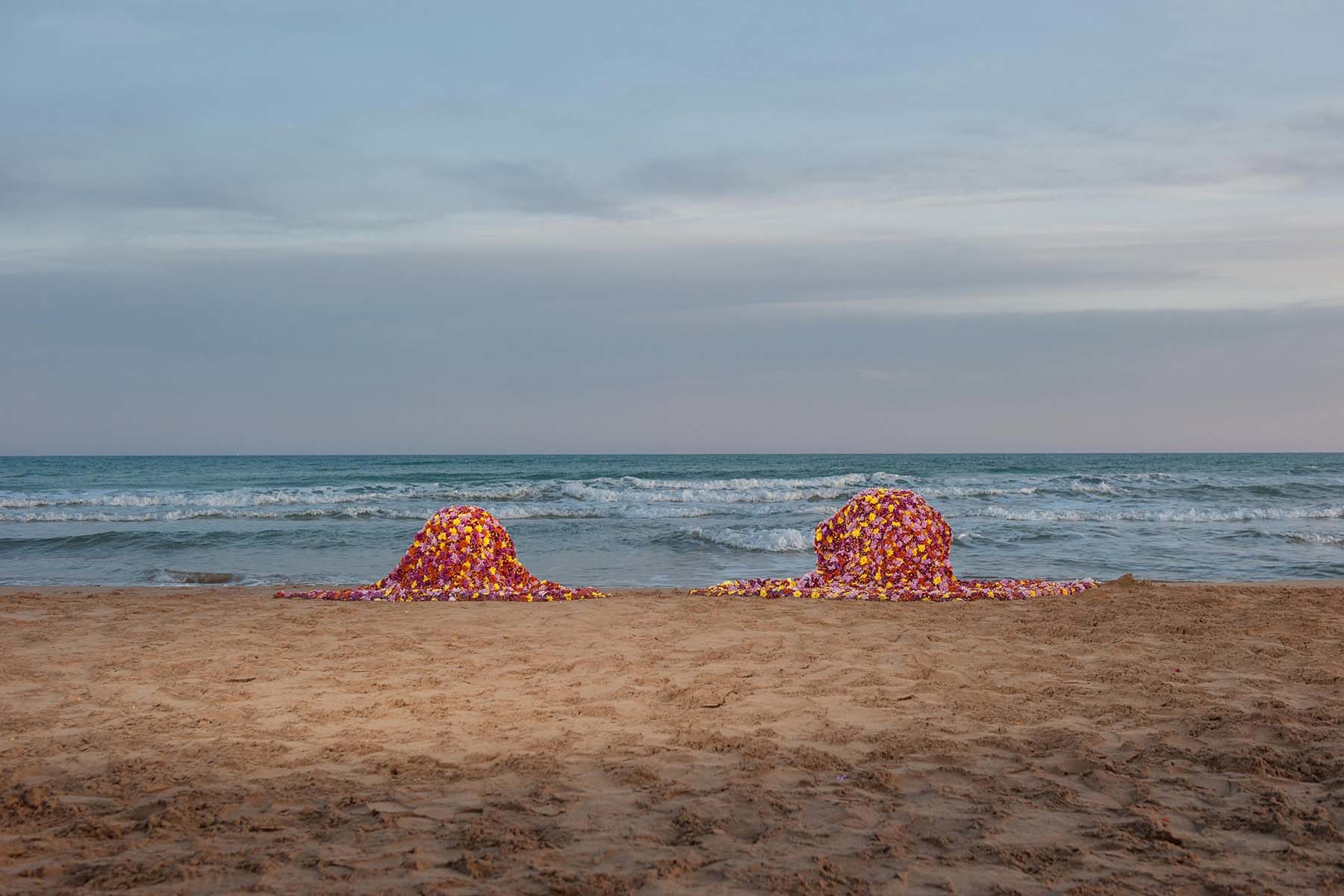 Vinci – Galesi, La terra dei fiori, 2017, stampa su carta Hahnemühle, courtesy of the artists and aA29, ph. L. Migliore