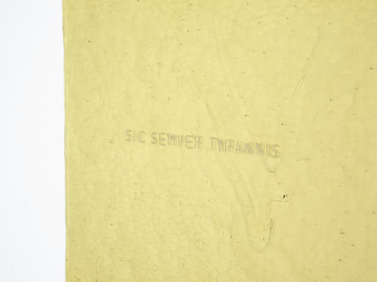 Penzo+Fiore, Rifrazioni diacroniche (Sic semper tyrannis), 2019, engraved glass plate, ph. G. Cecchinato