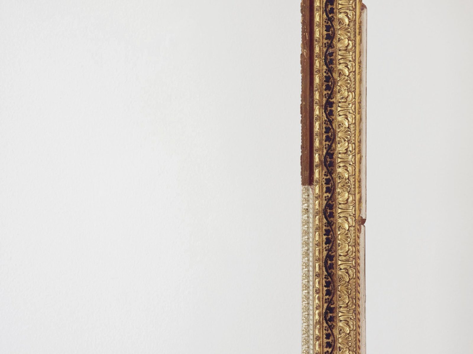 Penzo+Fiore, Gold one (det.), 2019, gilded frames, glass, ph. G. Cecchinato