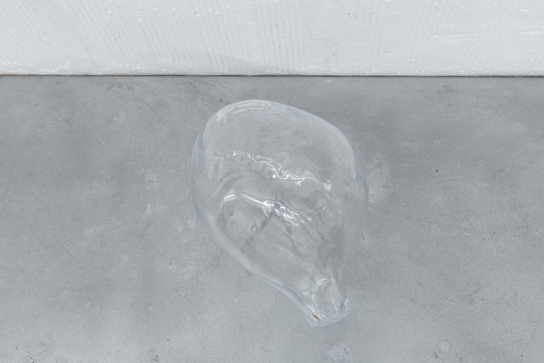 VOID, Glasswork #3, 2017, sound shaped glass, 23 x 18 x 17 cm