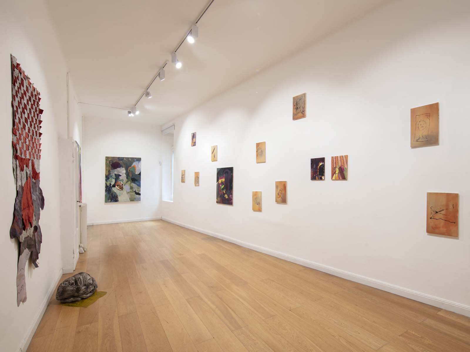 Eliel David Pérez Martínez, Huir del destino, 2023, installation view, Wizard Gallery, Milano, ph. Antonio Maniscalco