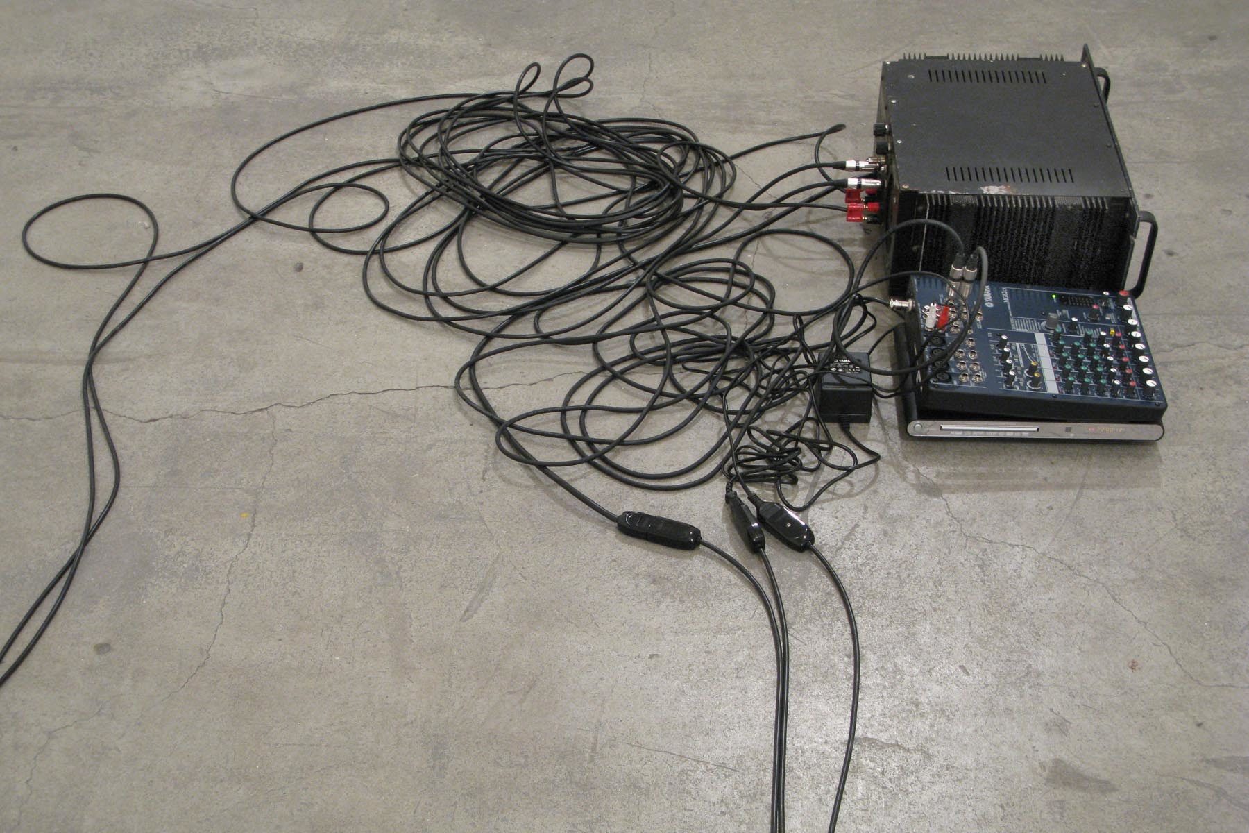 A. Tadiello, 20 kHz, 2008, exhibition view, Studio Tommaseo, Trieste