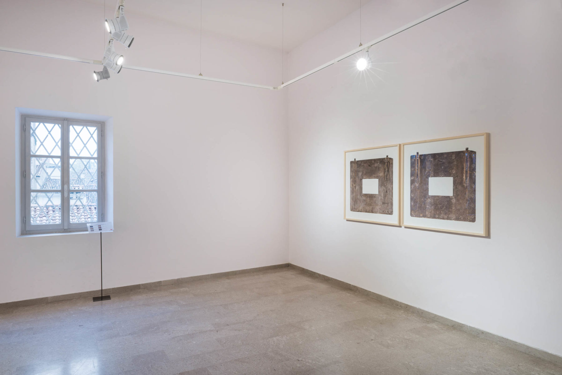 Alessandra Lazzaris, Sindone, show view, Galleria Spazzapan