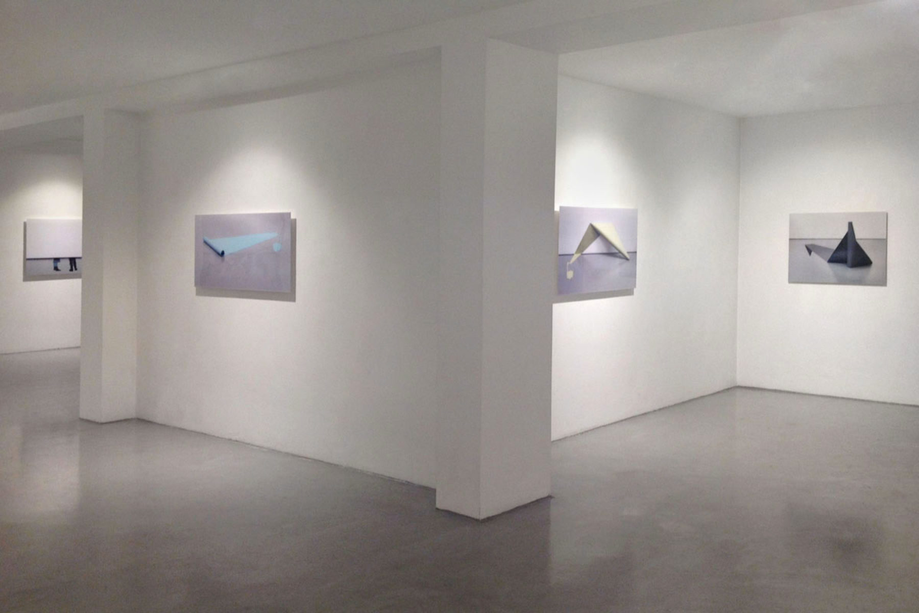 I. Eškinja, Infinity paper, 2013, show view at Deanesi Gallery, 11