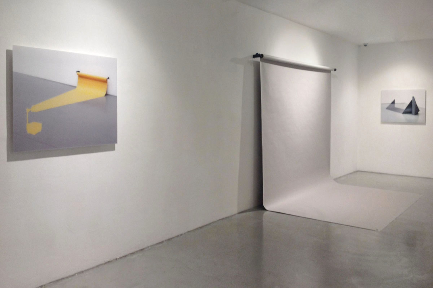 I. Eškinja, Infinity paper, 2013, show view at Deanesi Gallery, 13