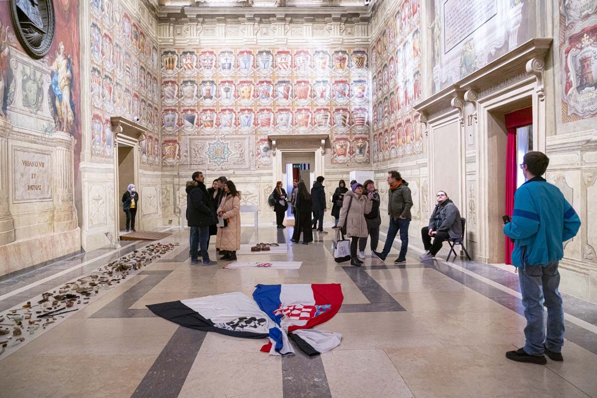 Slaven Tolj, Craquelure. Pavo and me, 2023, installation view, Palazzo d’Accursio, Bologna, ph. Nico Covre