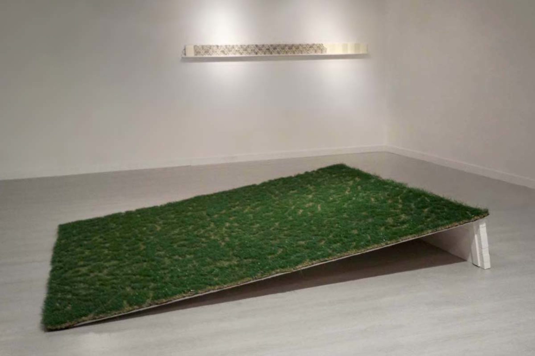 Laura Pozzar, Keep off the grass (carpet), 2013, cutted artificial grass, 230 x 200 cm
