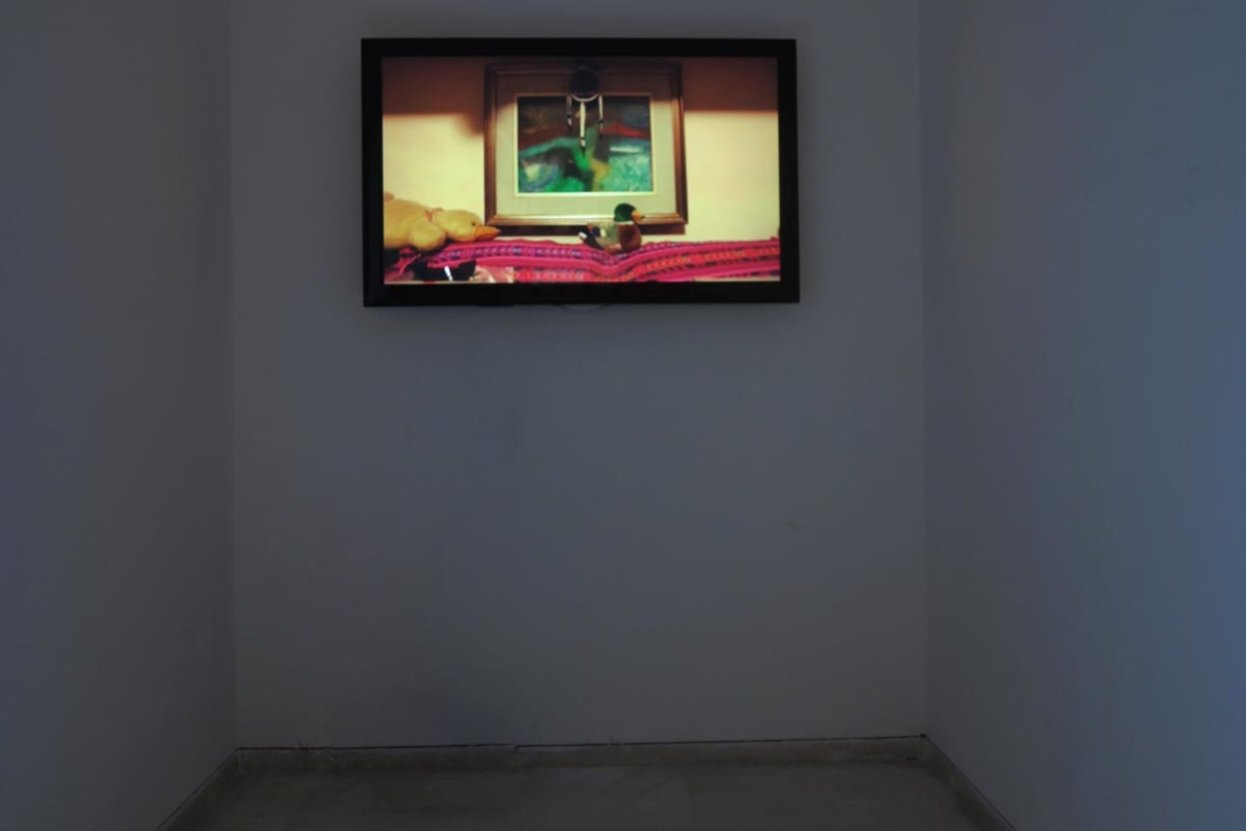 N. Genovese, Coronation, 2013, color video, sound, 5’, loop