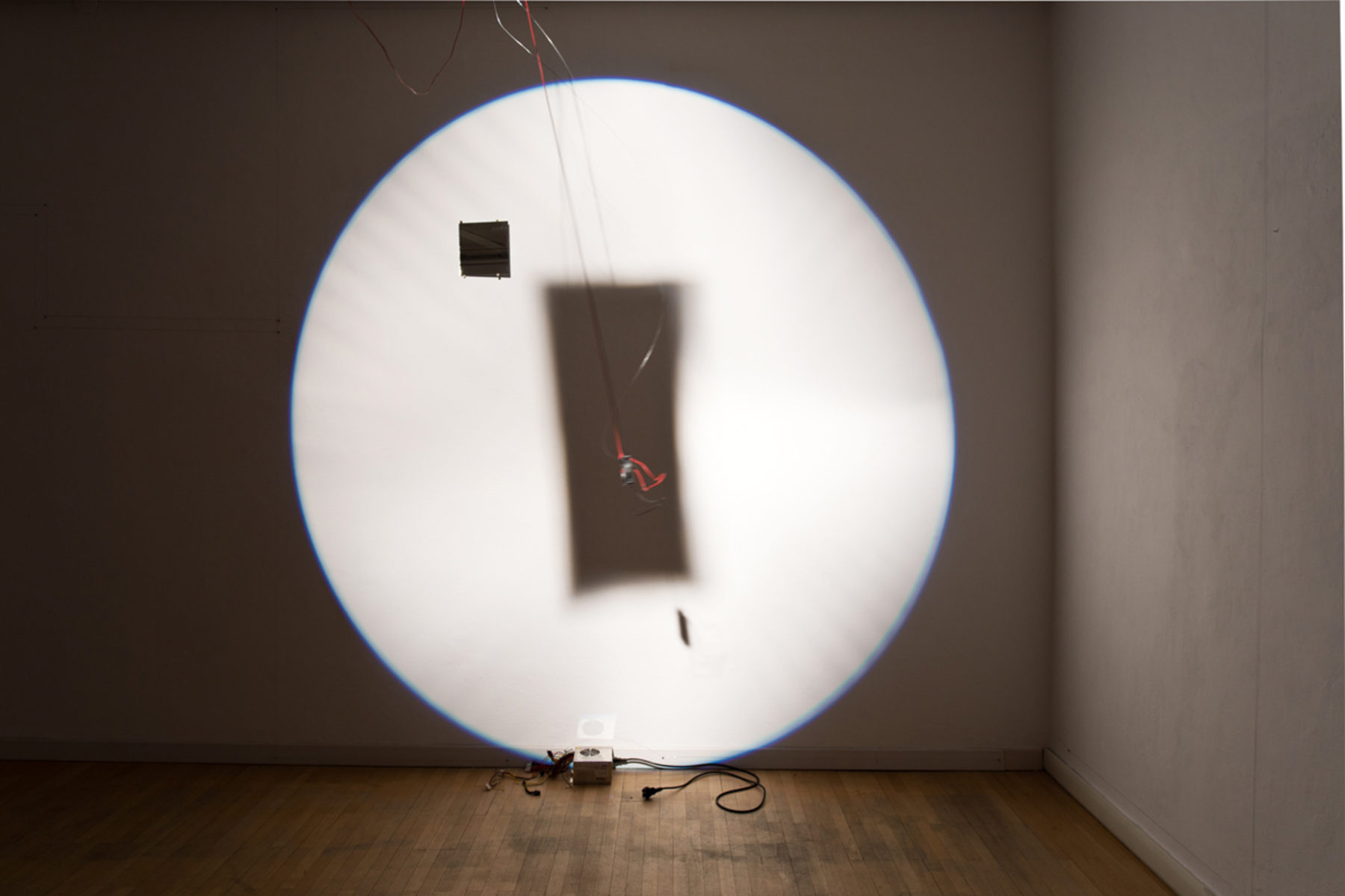 Richard Loskot, Bird System, 2012, light, solar cell, electrical machines, installation, b