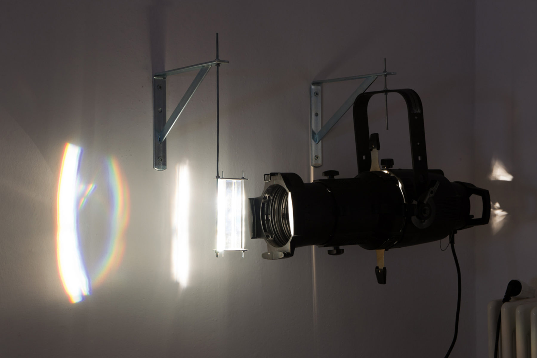 Richard Loskot, Color System, 2012, light, lcd monitor, cristal prisma, computer, polarized films, installation, a